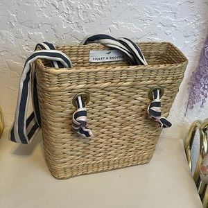 🌻Violet & Brooks Straw/Wicker/Rattan Beachy Tote Purse